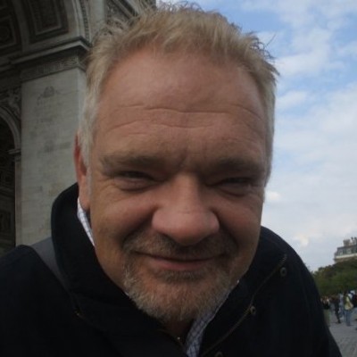 dad-linkedin-headshot dad-linkedin-headshot